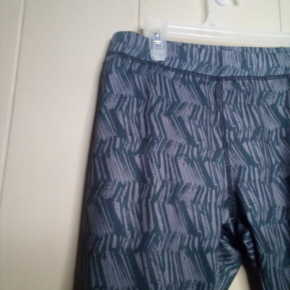 Everlast Cropped Leggings M Athletic Active Gray Pink Patterned - Picture 5 of 13
